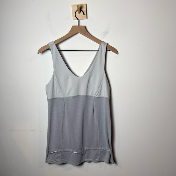 Lululemon Women’s Hustle And Bustle Drawstring Waist White  Gray Tank Top Sz 10 - Picture 1 of 11